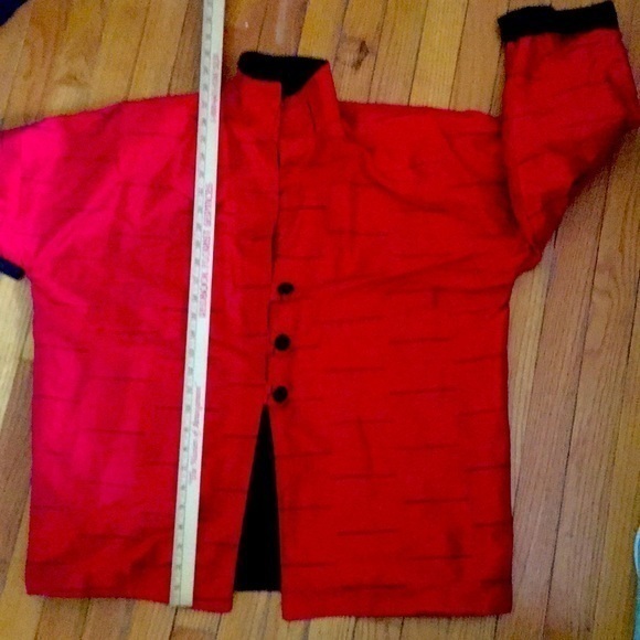 Black and red reversible jacket - Picture 10 of 10